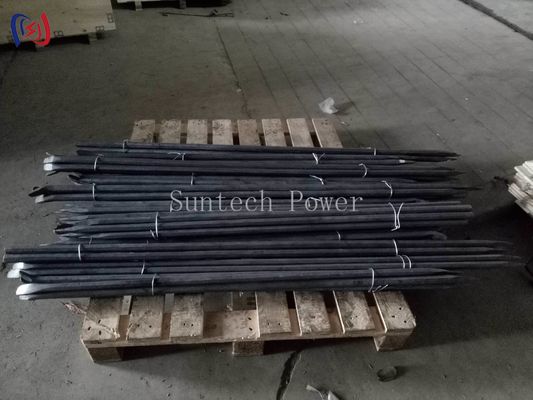 Demolition Crowbar With Flat Curved Ends For Versatile Prying