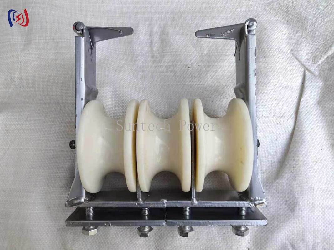 Professional Three Sheaves Stringing Block for Simultaneous Pulling of Three Phase Conductors with 5KN Rated Load and Nylon Sheave